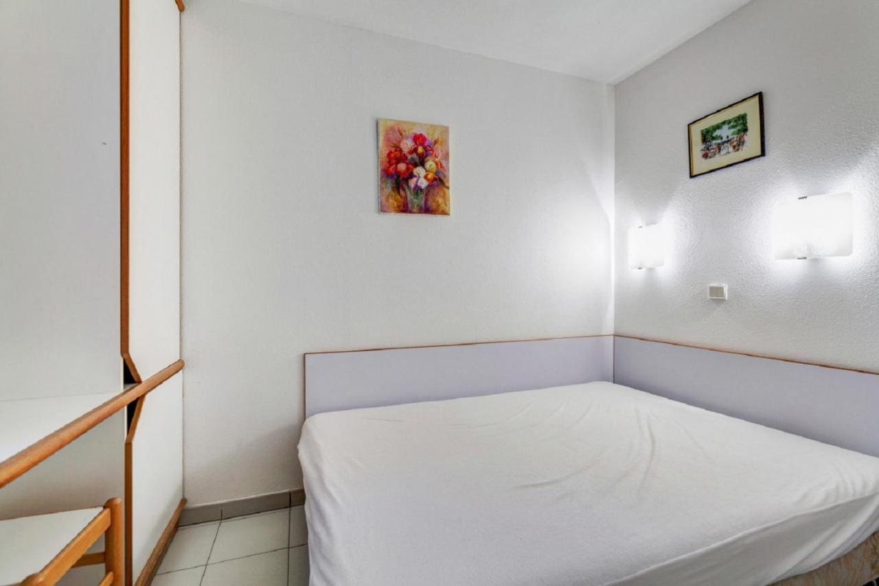Residence La Pinede - Maeva Home Hyeres Room photo